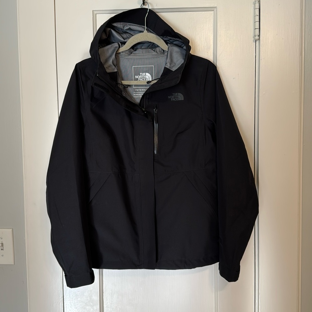 NWOT The North Face Future Light rain jacket.